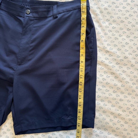 Roundtree & Yorke Performance Men's Navy 7” Inseam Shorts - Picture 3 of 7